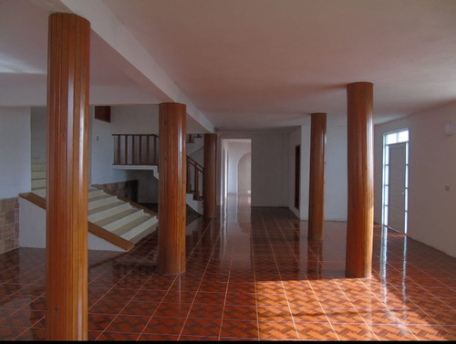 Imagen 5 de 8 de Casa De Campo