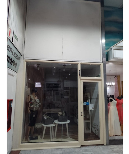 Exelente Local 2 Plantaste 25 Mts Cuadreados Galeria Marga