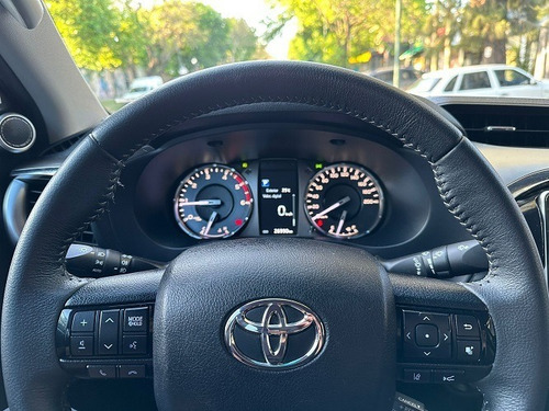 Imagen 20 de 24 de Toyota Hilux Srx Aut 4x4 2021 L/nueva 204cv 27.000km Serv Of