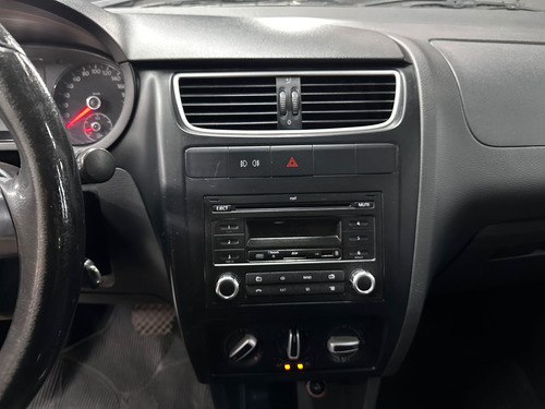Volkswagen Fox 1.6 HIGHLINE I MOT 5P L10