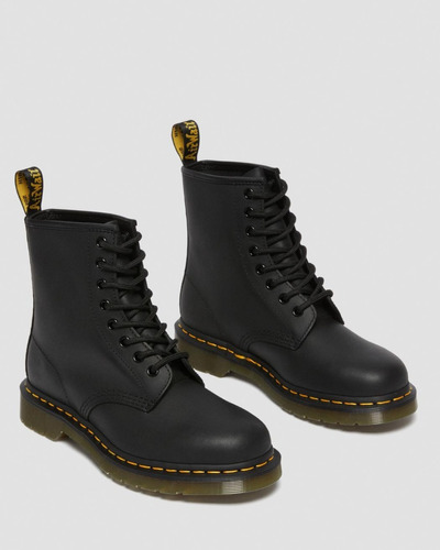 Dr. Martens Botas Con Cordones Para Mujer Modelo Greasy 1460