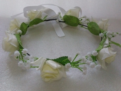 Tiara Coroa De Flores Brancas Com Flor Mosquitinho