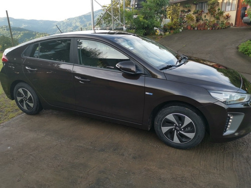 Imagen 5 de 10 de Hyundai Ioniq Hybrid Nacional