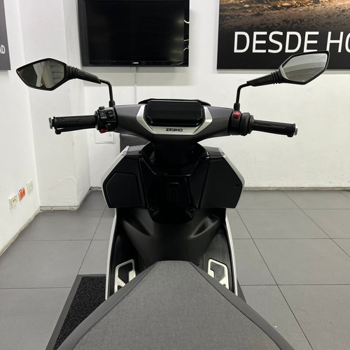 Cf Moto Zeeho Ae8+