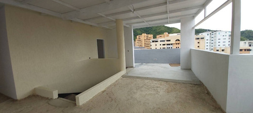 Imagen 17 de 22 de Penthouse Urb. La Trigaleña Valencia 0412-4860923.