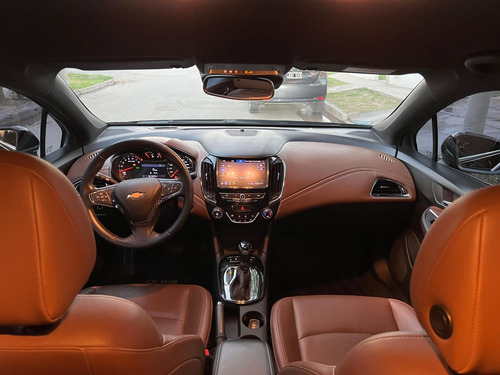 Chevrolet Cruze 5 1.4 Premier 4p