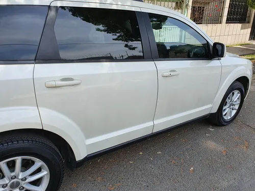 Dodge Journey 2.4 Sxt 7 Pasajeros At