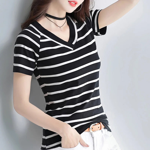 Camiseta De Mujer De Manga Corta Con Cuello En V A Rayas