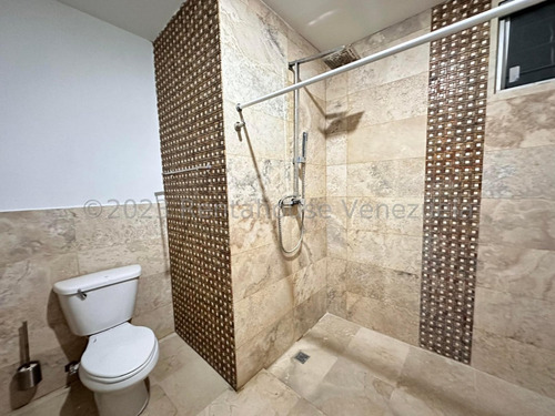 Sp Apartamento En Alquiler En El Parque La Musica Barquisimeto Lara, Venezuela. 140 M²