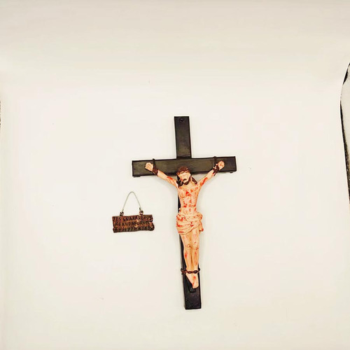 Muro Católico Genérico De Crucifijo Realista Con Estatua De