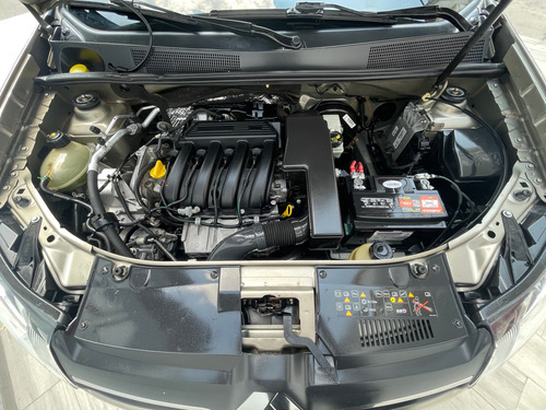 Renault Logan 1.6 Expression At