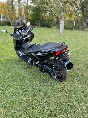 Imagen 3 de 8 de Yamaha T-max