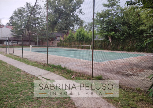 Casa En Barrio Las Acacias