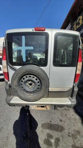 Imagem 4 de 8 de Doblo Adventure 1.8 8v Flex