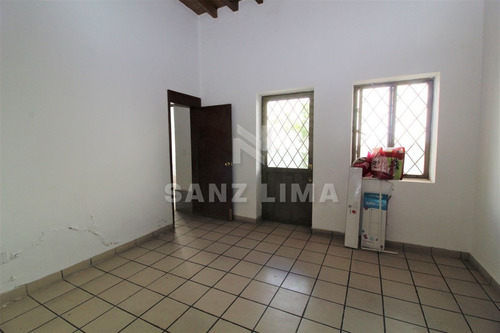 Imagen 9 de 23 de Celaya Centro: Estupenda Propiedad Restaurada, Con Bonitos D