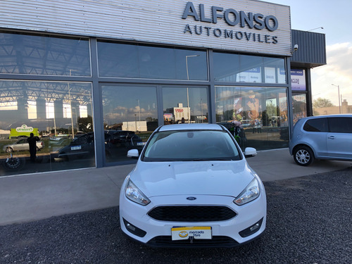 Ford Focus III 1.6 Sedan S