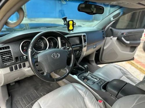 Toyota 4runner 2006 4x4