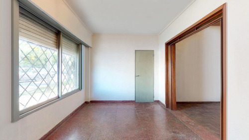 Imagen 3 de 12 de Casa Venta 2 Dormitorios Refaccionar 121 Entre 73 Y 74