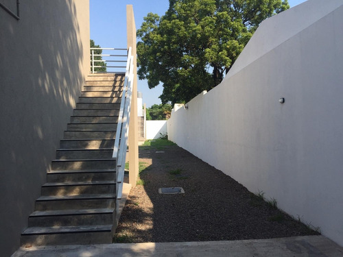 Imagen 8 de 24 de En Venta. Departamento Planta Alta Con Cochera San Miguel