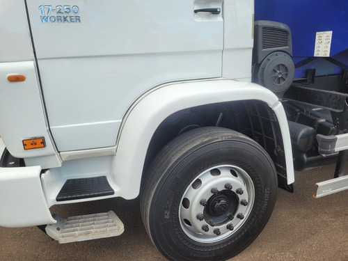 Vw/17.250 E 2011 Worker 6x2 Caçamba 12 M3