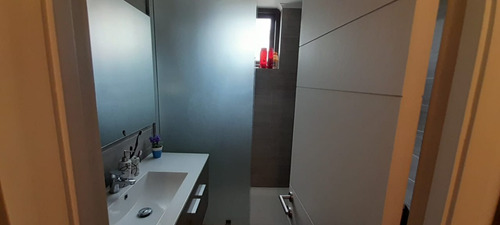 Se Vende Hermoso Departamento De 3d2b Con Terraza Y Patio