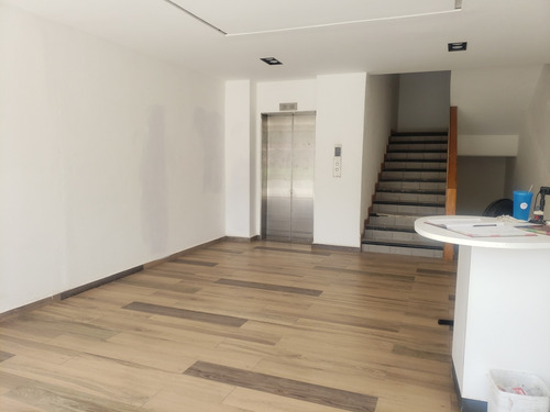 Fracc. Costa Azul Pisos Para Oficinas En Avenida Costera