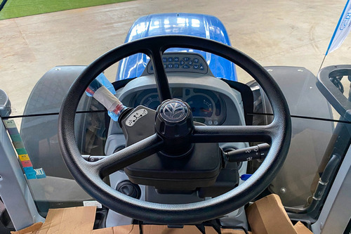 Trator Agrícola New Holland T7.205 Pneu Dual