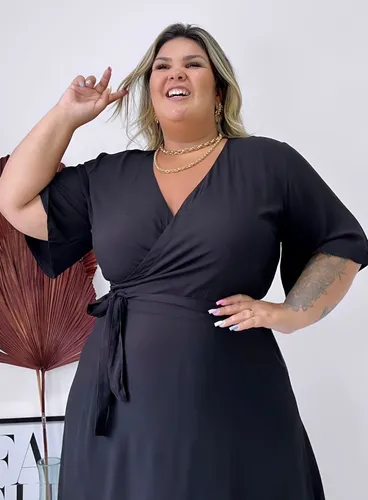 Vestido de festa plus size best sale envelope