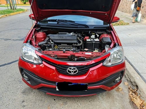 Toyota Etios Sedán 1.5 Xls