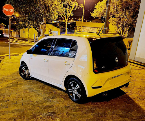 Volkswagen Up! 2018 1.0 Tsi Pepper 5p