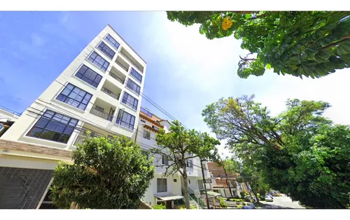 Venta Edificio En Laureles Ideal Para Airbnb, Con Suites Y Terraza