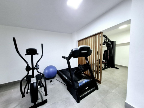 Penthouse En Venta En Evaristo Morales, Santo Domingo, 3 Habitaciones, 2niveles, Terraza Privada