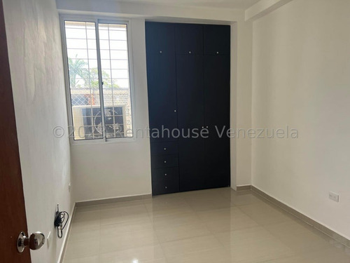 Sp Apartamento Con Vigilancia Privada En Alquiler Agua Viva Cabudare Lara, Venezuela. 102 M²