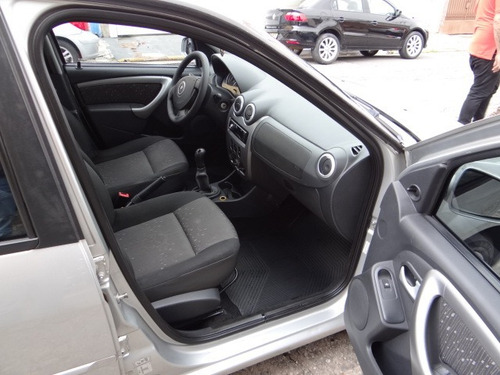 Renault Logan Expression 1.6 Completo 2011