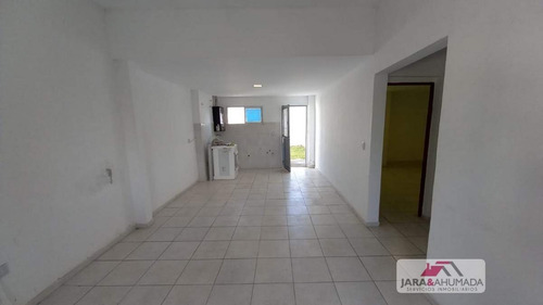 Imagen 2 de 8 de Casa En Venta 2 Dorm. Reciclada Barrio Colon