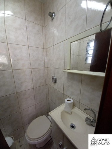 Imagem 16 de 23 de Sobrado Para A Venda No Bairro Jardim Teles Menezes Em Santo André - Sp . - So00182 - 69345431