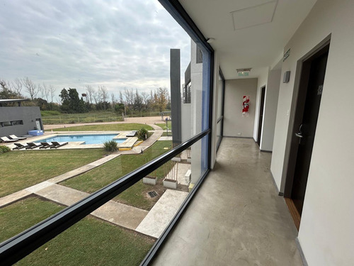 Venta Departamento 1 Dormitorio Campana Con Cochera