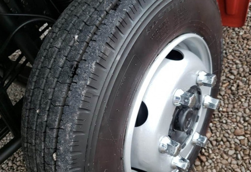 Imagem 10 de 15 de Mercedes Benz 715 - Baú 5.40m