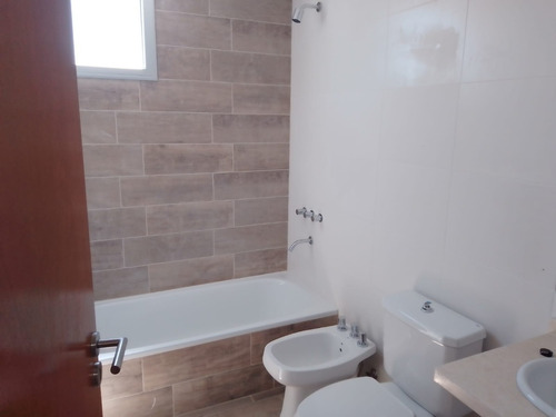 Imagen 9 de 15 de Departamento En Venta Calle 2 E 57 Y 58 1 Dormitorio