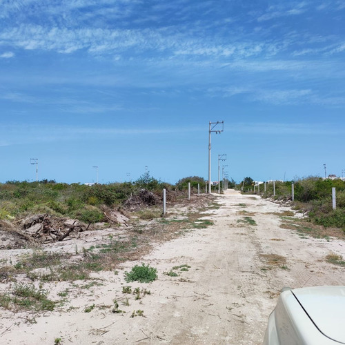 Imagen 24 de 24 de Terreno En Playa Chicxulub En Venta. Con Acceso A La Playa