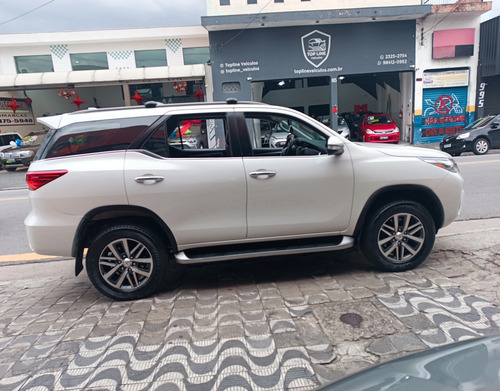 Toyota SW4 4.0 V6 Srx 7l 4x4 Aut. 5p