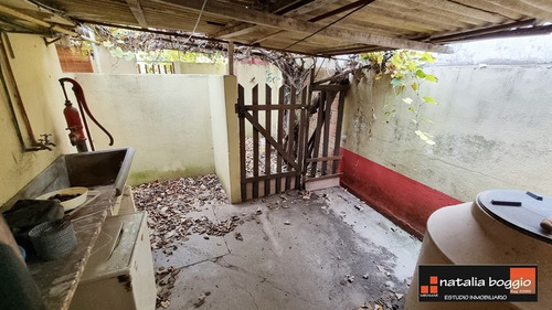 Casa Y Departamento En Miramar B° Los Pinos V5156