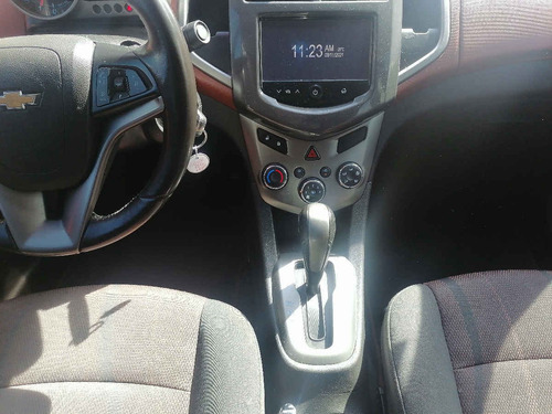Imagen 14 de 15 de Chevrolet Sonic 2016 4p Ltz L4/1.6 Aut