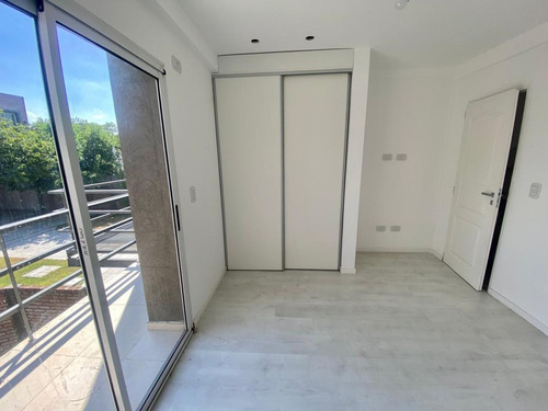 Imagen 11 de 20 de Duplex 4 Amb Complejo Con Piscina Ituzaingo