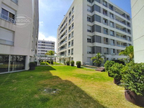 Imagen 4 de 20 de Alquiler Apartamento 2 Dormitorios Con Garaje Posibilidad Mobiliario- Tres Cruces