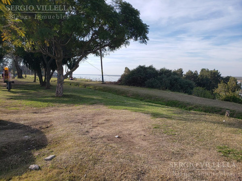 Imagen 10 de 12 de Casa A Reciclar En Venta En Granadero Baigorria