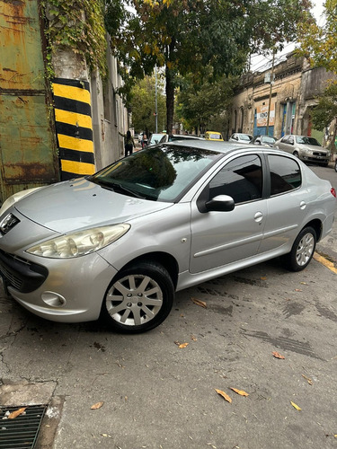 Peugeot 207 1.6 Xt