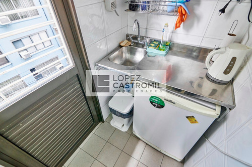 Imagen 13 de 14 de Oficina Venta 4 Ambientes San Nicolas Impecable Oficina! Semipiso Balcón Al Frente Muy Luminoso! Excelente Distribución Recepción 3 Despachos! (2 Al Frente) 1 Baño Independiente 1 Cocina Unica