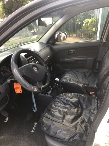 Imagen 11 de 12 de Fiat Siena 1.4 Attractive 2011
