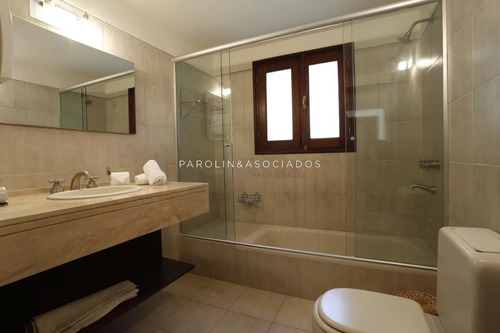 Casa En Venta Dentro Del Complejo Solanas.